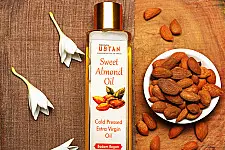 Ubtan ☘ Cold Pressed Sweet Almond Oil ☘ 11 { 50ml/200ml }